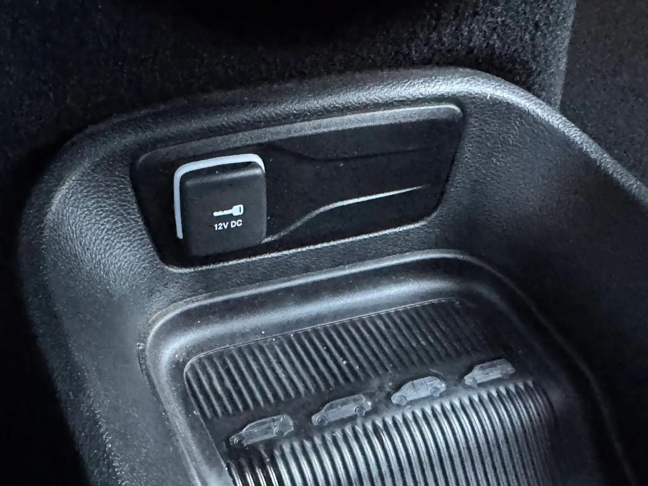 Chrysler Pacifica Select 4D Wagon 2026