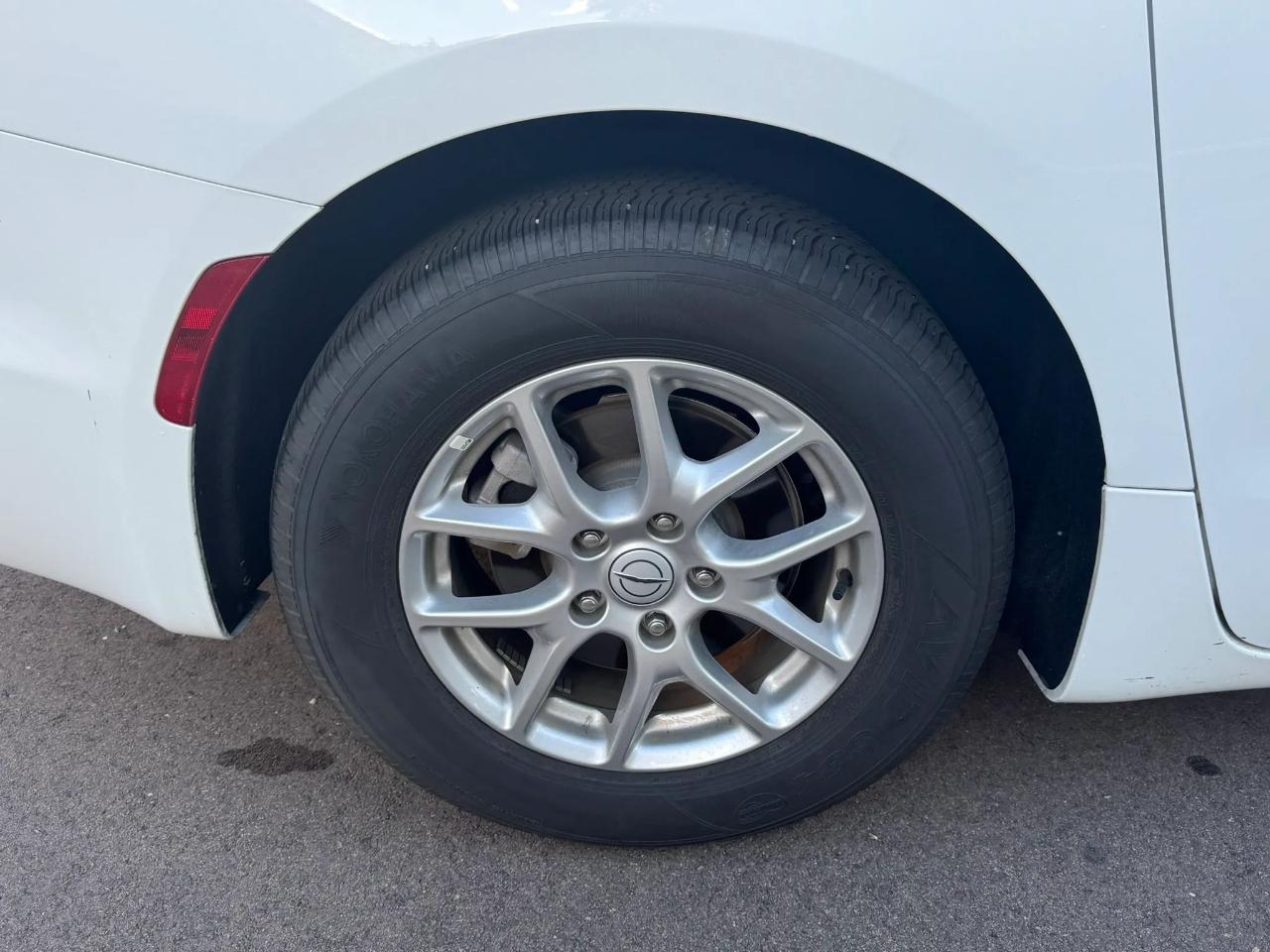 Chrysler Pacifica Select 4D Wagon 2026