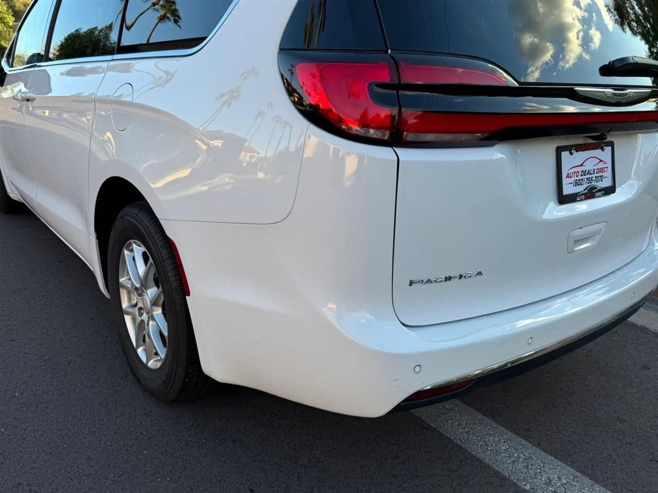 Chrysler Pacifica Select 4D Wagon 2026