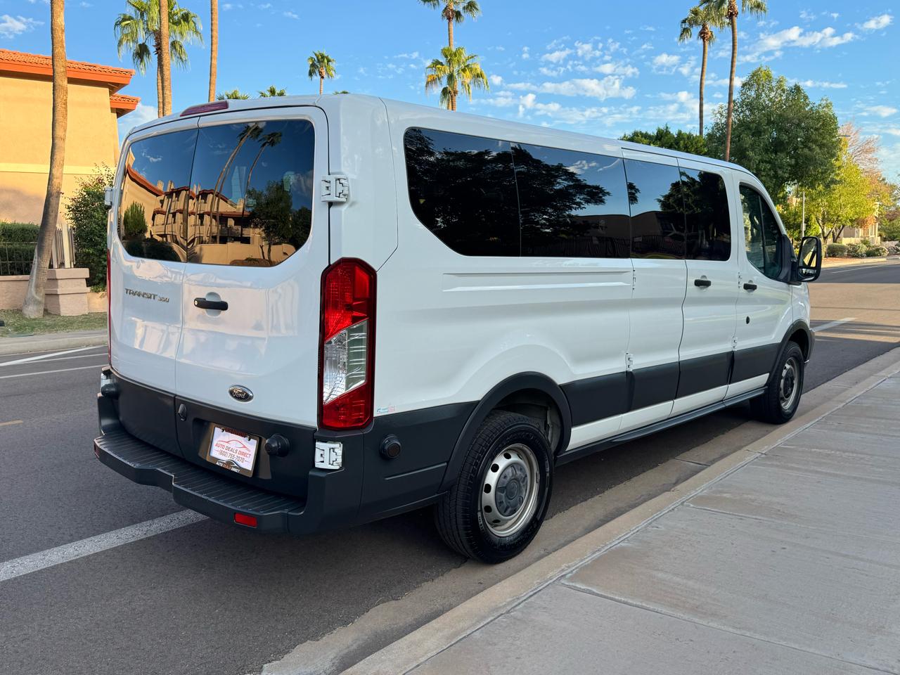 Ford Transit 350 Wagon Low Roof XLT 60/40 Pass. 148-in. WB 2018