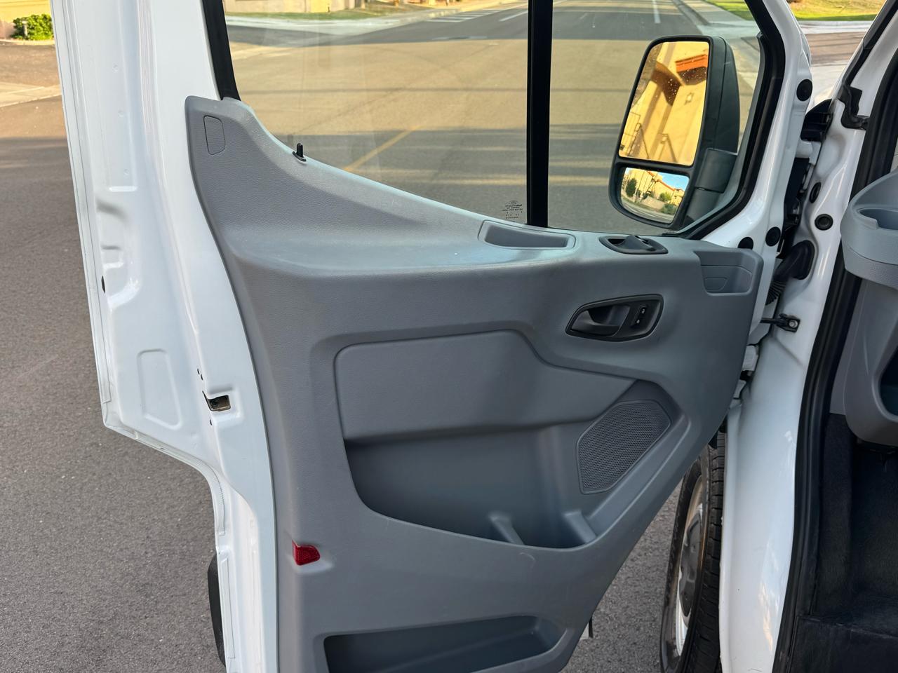 Ford Transit 350 Wagon Low Roof XLT 60/40 Pass. 148-in. WB 2018