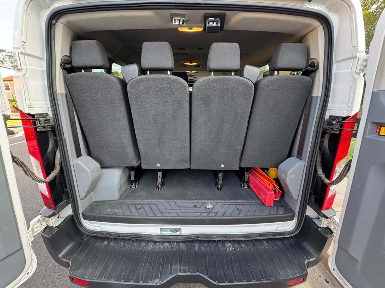Ford Transit 350 Wagon Low Roof XLT 60/40 Pass. 148-in. WB 2018