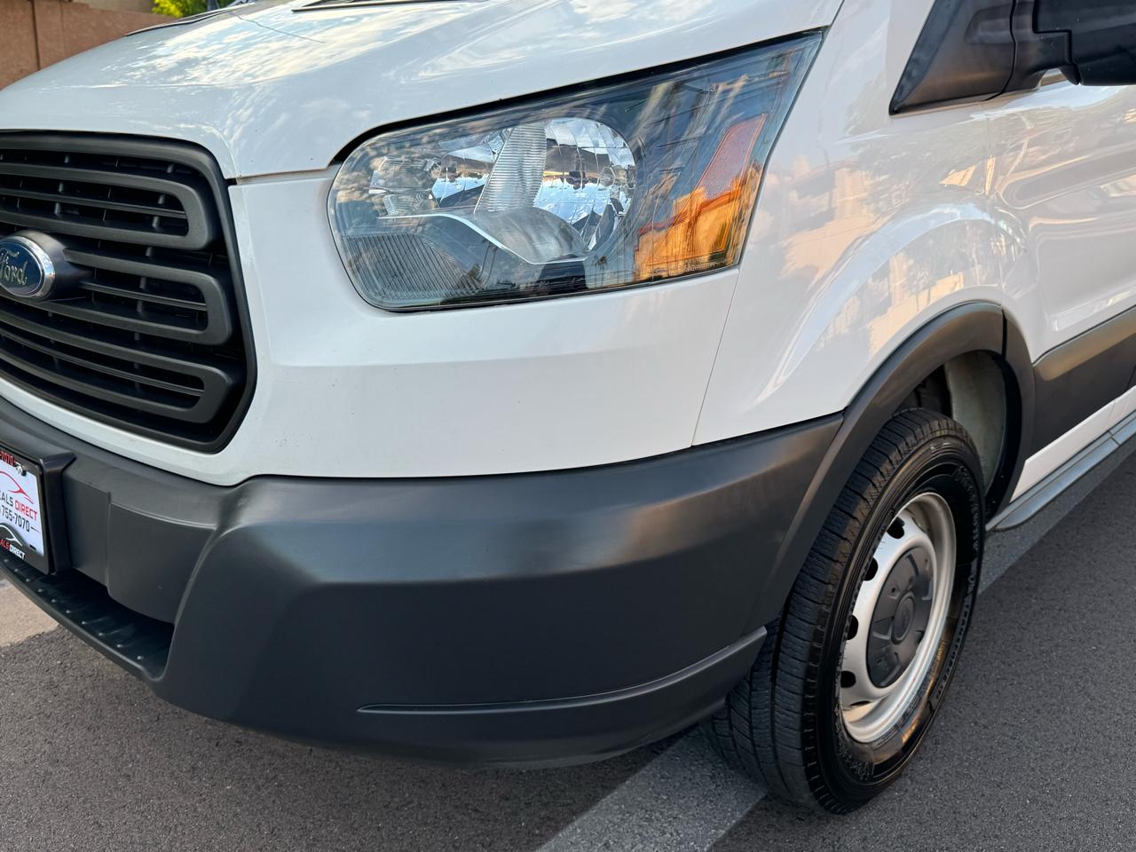 Ford Transit 350 Wagon Low Roof XLT 60/40 Pass. 148-in. WB 2018