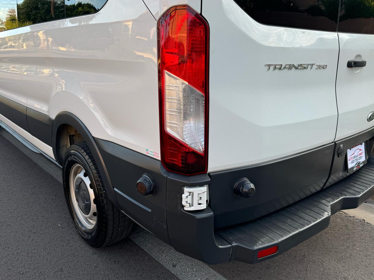 Ford Transit 350 Wagon Low Roof XLT 60/40 Pass. 148-in. WB 2018
