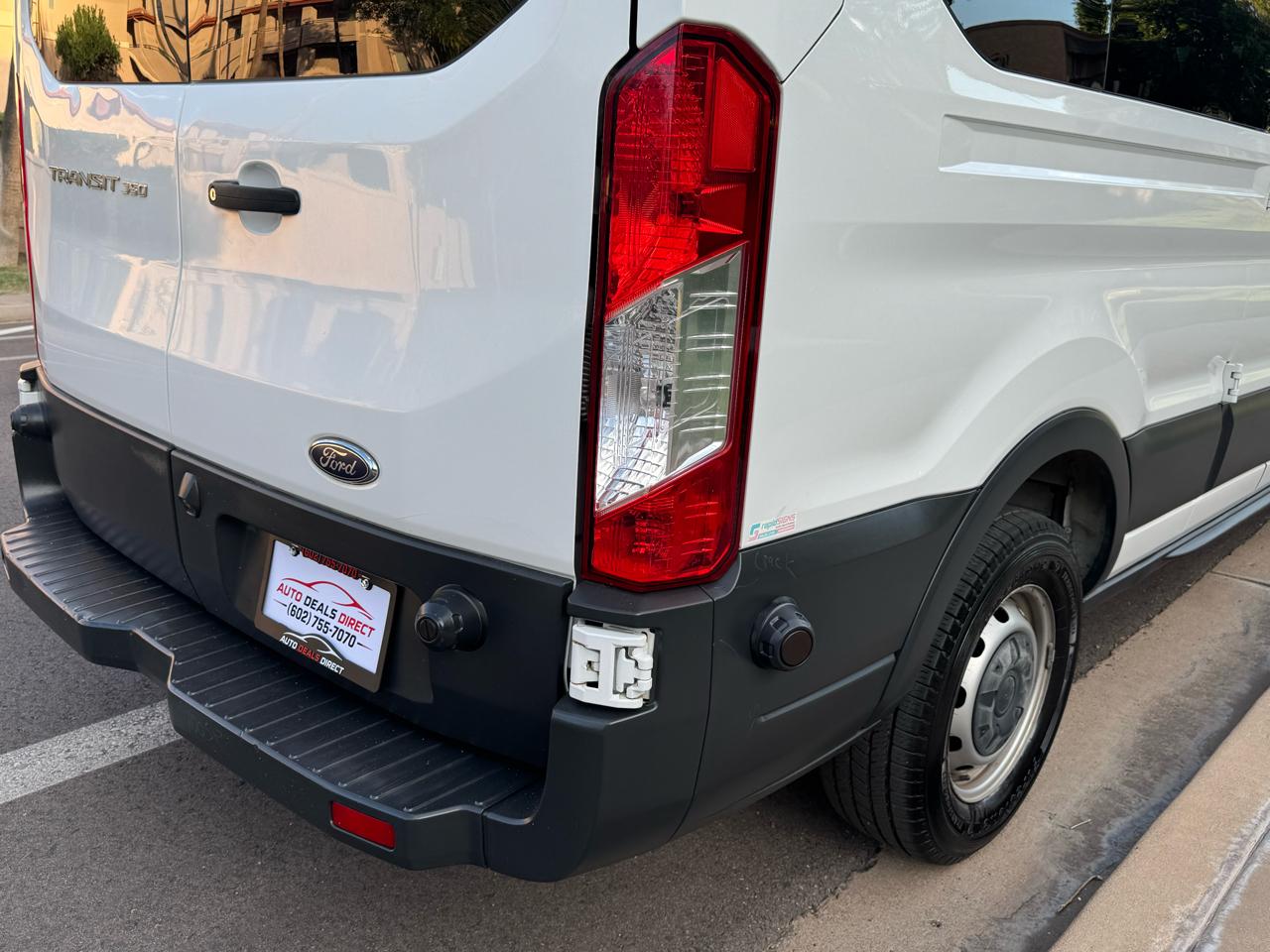 Ford Transit 350 Wagon Low Roof XLT 60/40 Pass. 148-in. WB 2018