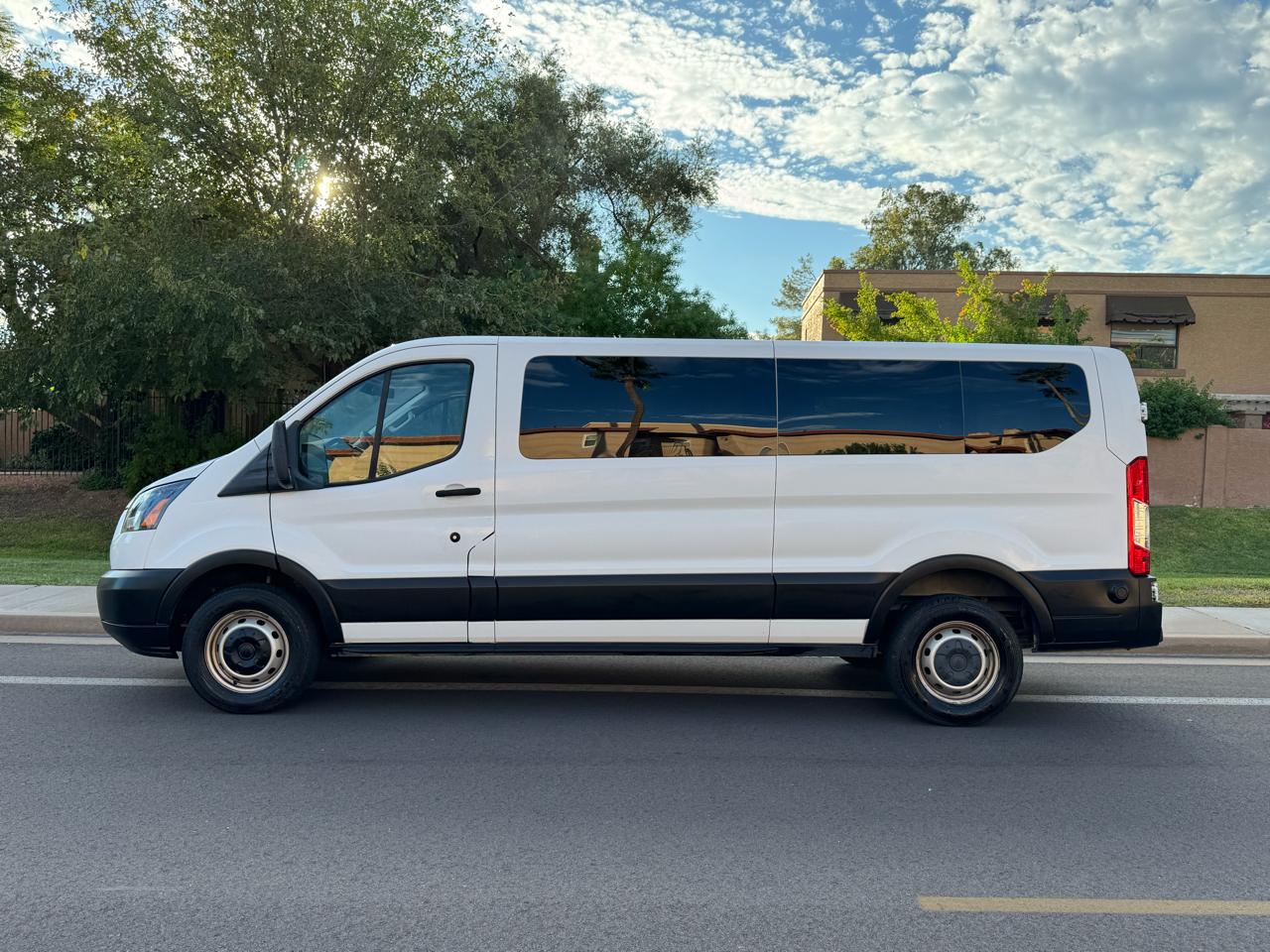 Ford Transit 350 Wagon Low Roof XLT 60/40 Pass. 148-in. WB 2019