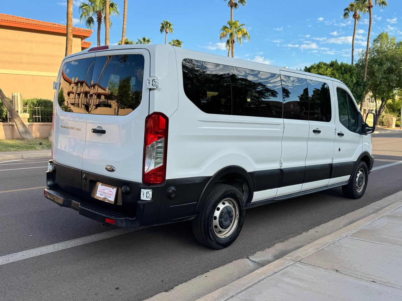 Ford Transit 350 Wagon Low Roof XLT 60/40 Pass. 148-in. WB 2019