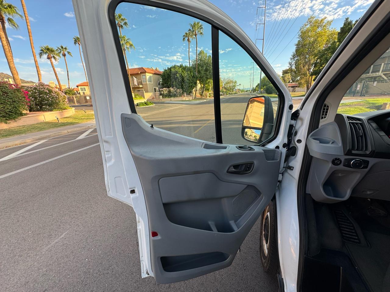 Ford Transit 350 Wagon Low Roof XLT 60/40 Pass. 148-in. WB 2019