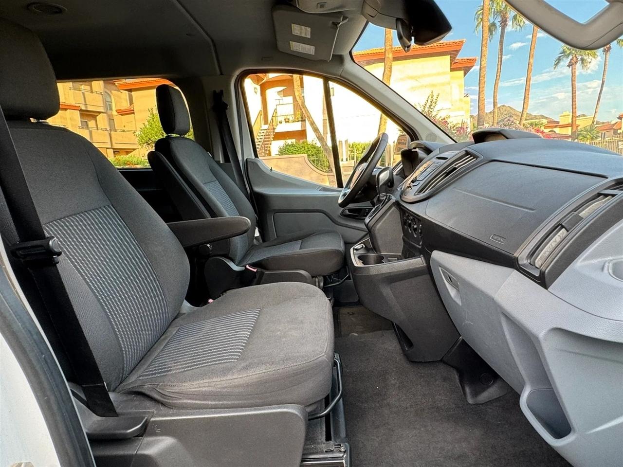 Ford Transit 350 Wagon Low Roof XLT 60/40 Pass. 148-in. WB 2019