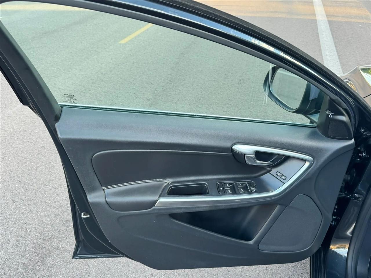Volvo S60 2.0 Platinum 2015