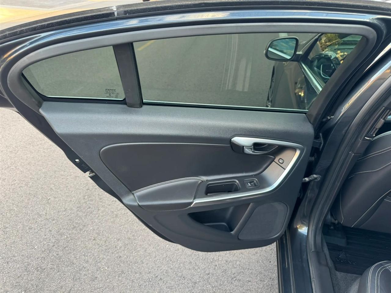 Volvo S60 2.0 Platinum 2015