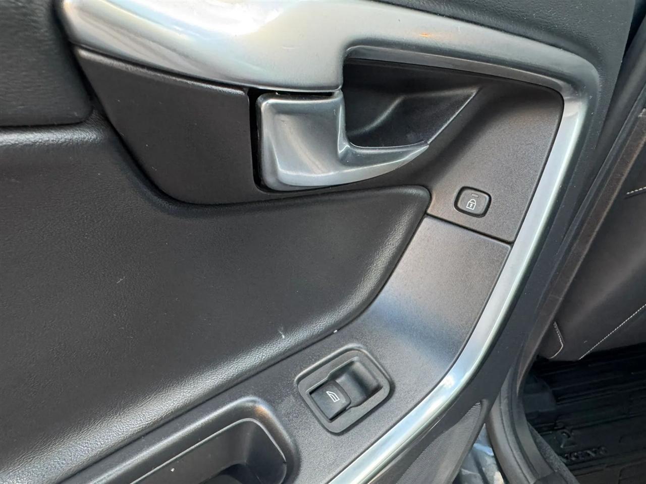 Volvo S60 2.0 Platinum 2015