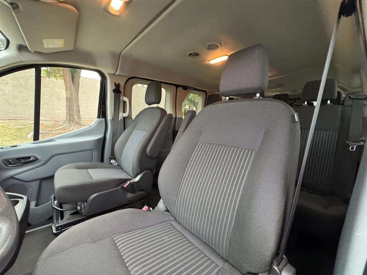 Ford Transit 350 Wagon Low Roof XL 60/40 Pass. 148-in. WB 2018