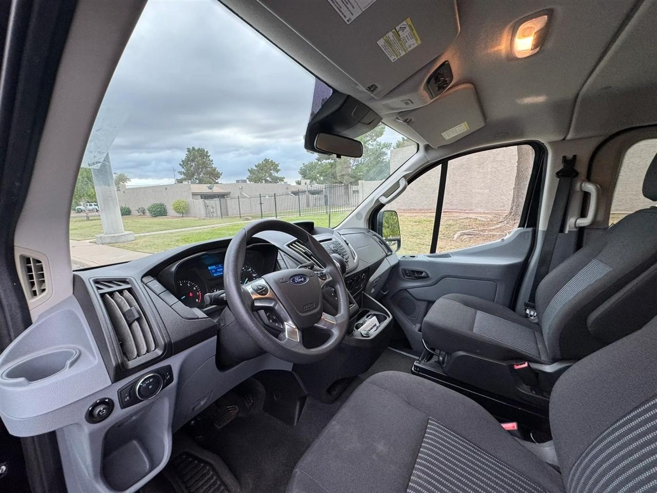 Ford Transit 350 Wagon Low Roof XL 60/40 Pass. 148-in. WB 2018