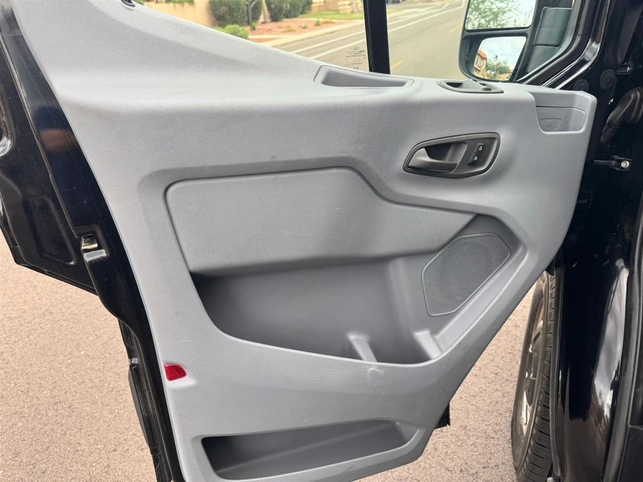 Ford Transit 350 Wagon Low Roof XL 60/40 Pass. 148-in. WB 2018