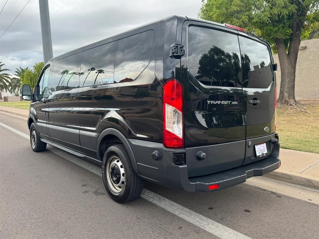 Ford Transit 350 Wagon Low Roof XL 60/40 Pass. 148-in. WB 2018