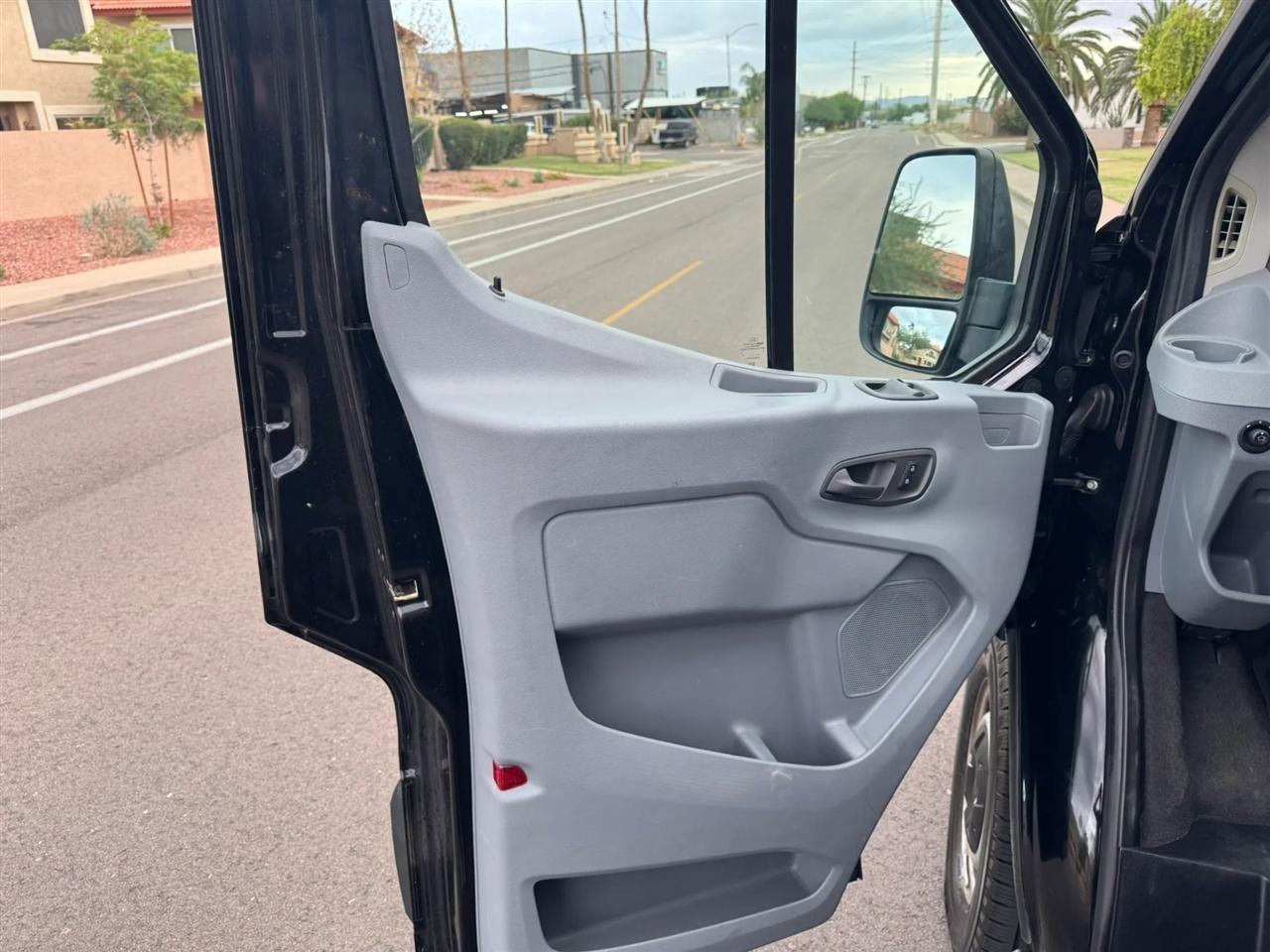 Ford Transit 350 Wagon Low Roof XL 60/40 Pass. 148-in. WB 2018