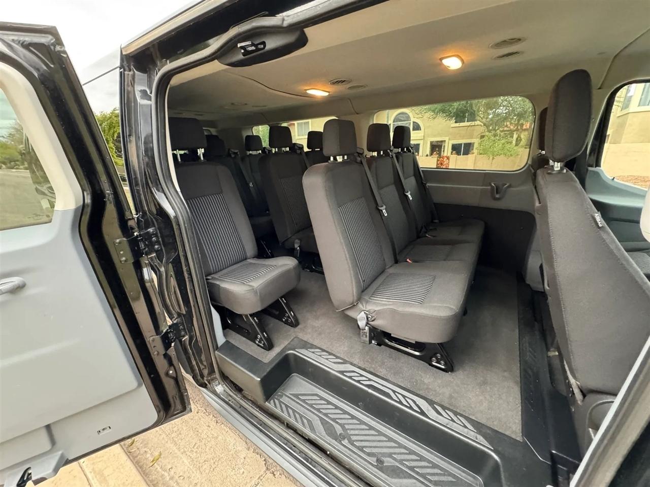 Ford Transit 350 Wagon Low Roof XL 60/40 Pass. 148-in. WB 2018
