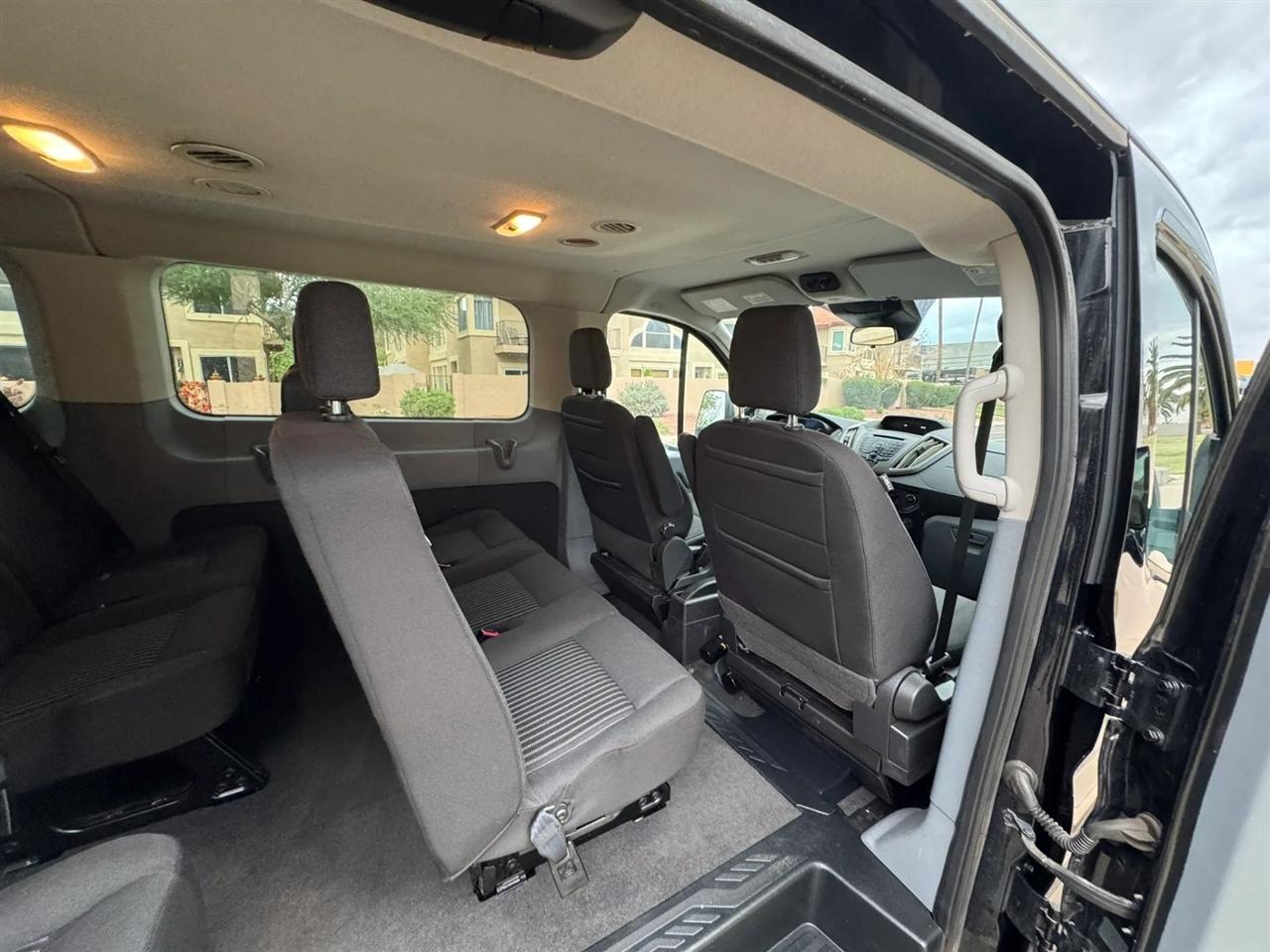 Ford Transit 350 Wagon Low Roof XL 60/40 Pass. 148-in. WB 2018