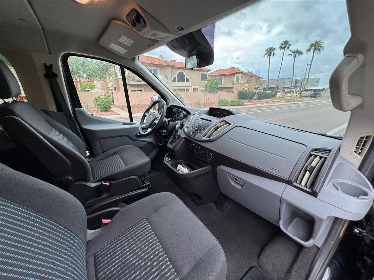 Ford Transit 350 Wagon Low Roof XL 60/40 Pass. 148-in. WB 2018
