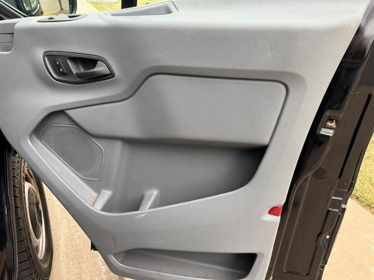Ford Transit 350 Wagon Low Roof XL 60/40 Pass. 148-in. WB 2018