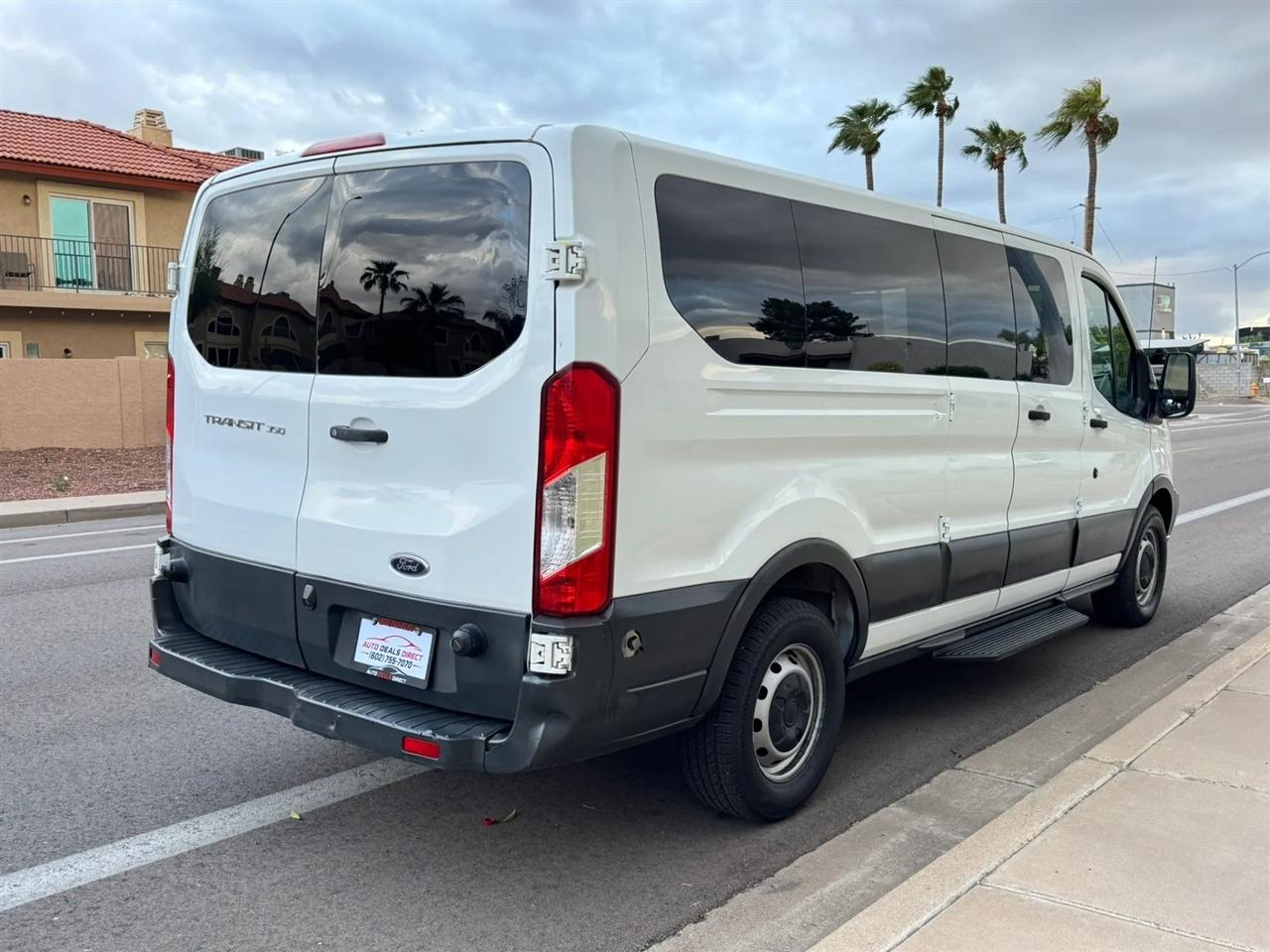 Ford Transit 350 Wagon Low Roof XL 60/40 Pass. 148-in. WB 2018