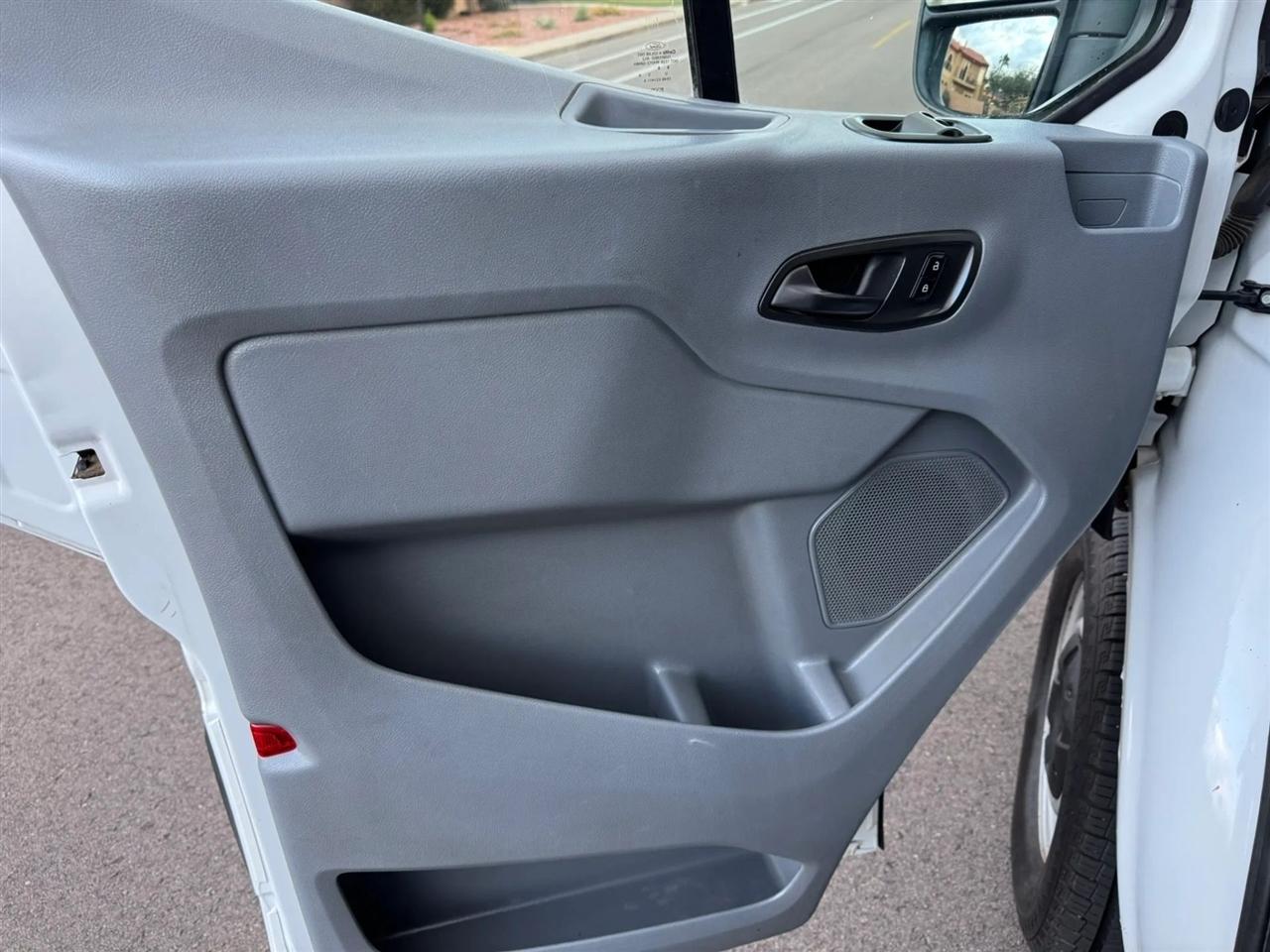 Ford Transit 350 Wagon Low Roof XL 60/40 Pass. 148-in. WB 2018
