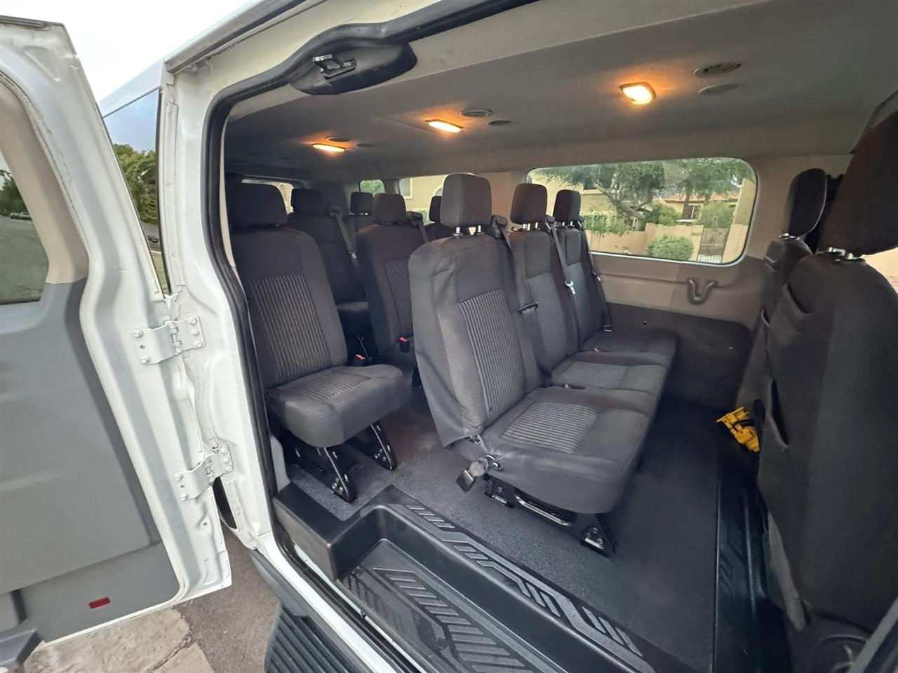 Ford Transit 350 Wagon Low Roof XL 60/40 Pass. 148-in. WB 2018