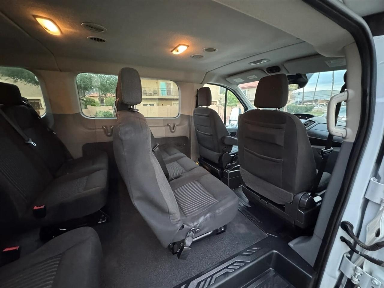 Ford Transit 350 Wagon Low Roof XL 60/40 Pass. 148-in. WB 2018