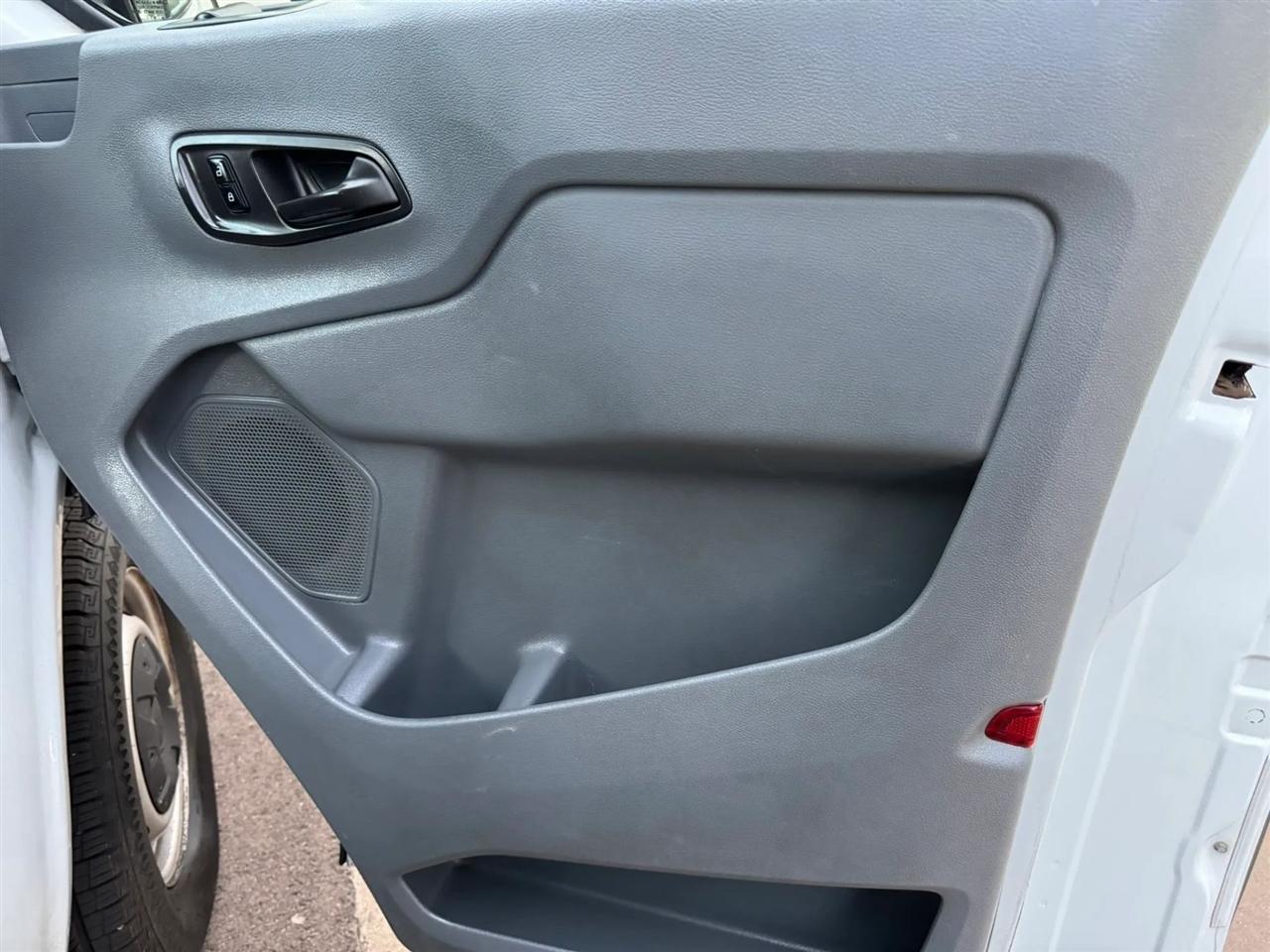 Ford Transit 350 Wagon Low Roof XL 60/40 Pass. 148-in. WB 2018