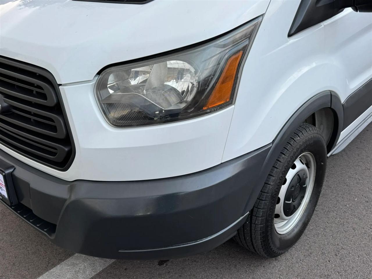 Ford Transit 350 Wagon Low Roof XL 60/40 Pass. 148-in. WB 2018