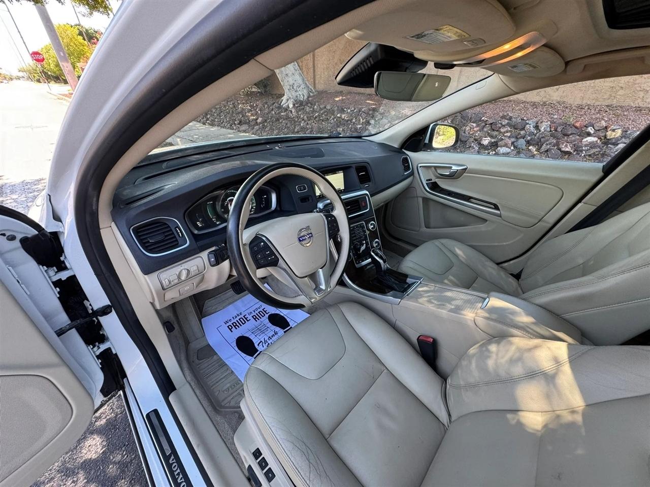 Volvo V60 T5 Drive-E Platinum FWD 2015