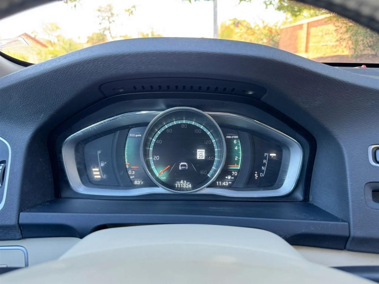 Volvo V60 T5 Drive-E Platinum FWD 2015