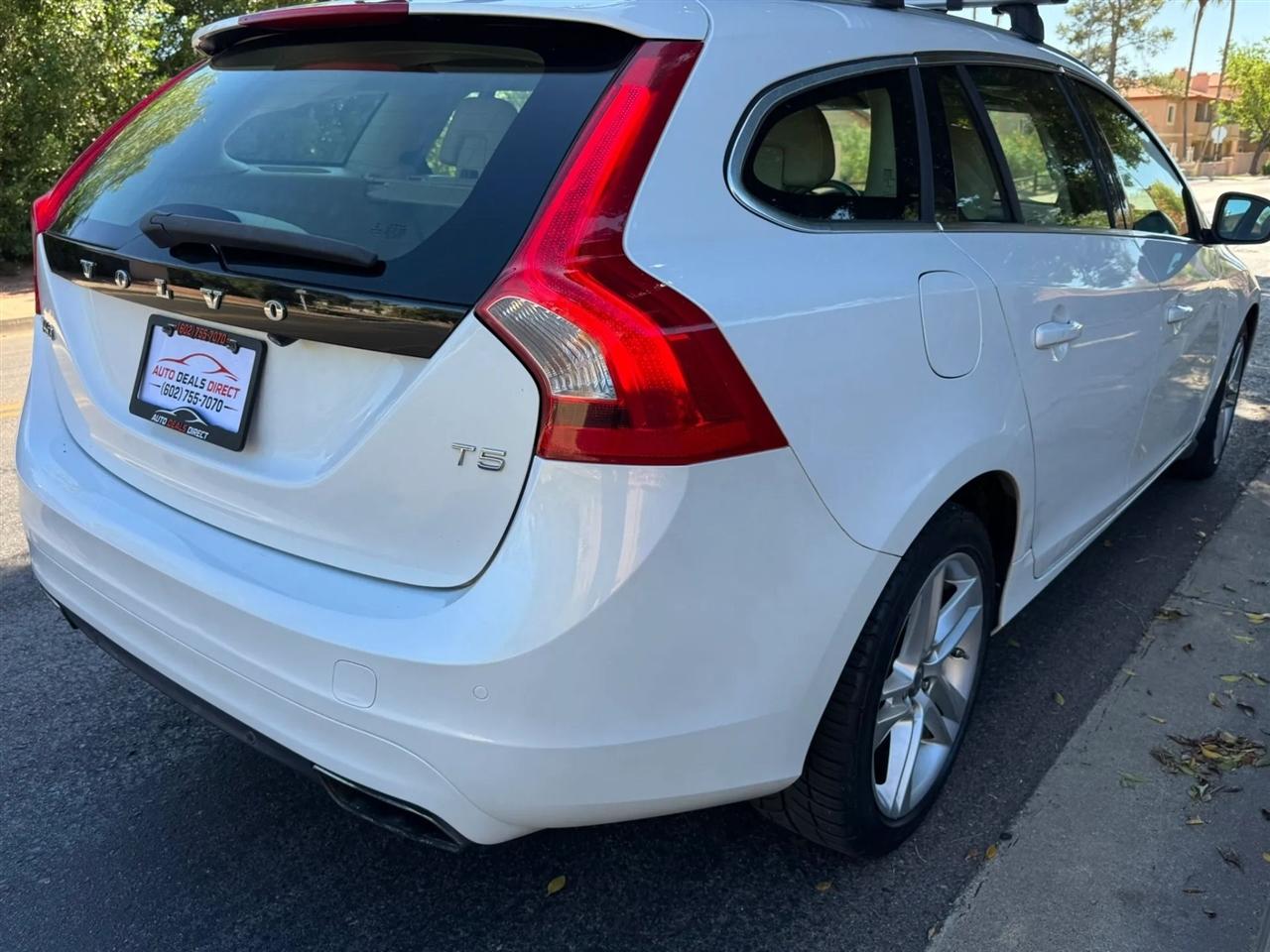 Volvo V60 T5 Drive-E Platinum FWD 2015