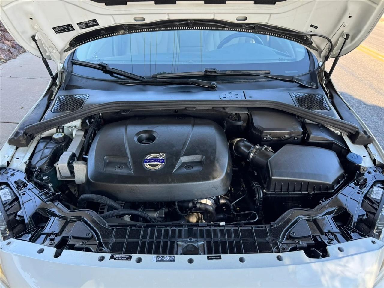 Volvo V60 T5 Drive-E Platinum FWD 2015