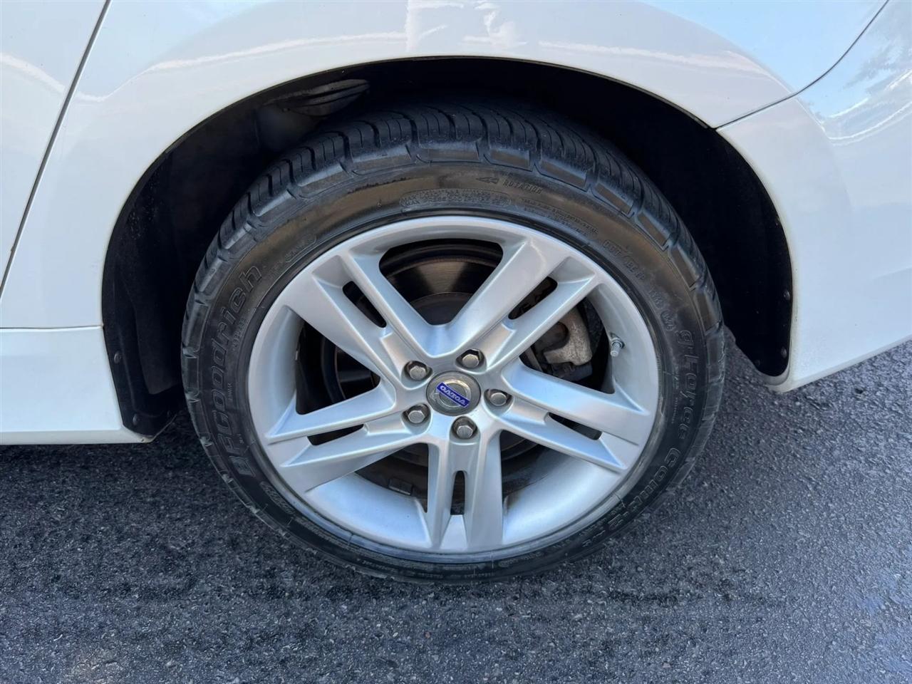 Volvo V60 T5 Drive-E Platinum FWD 2015
