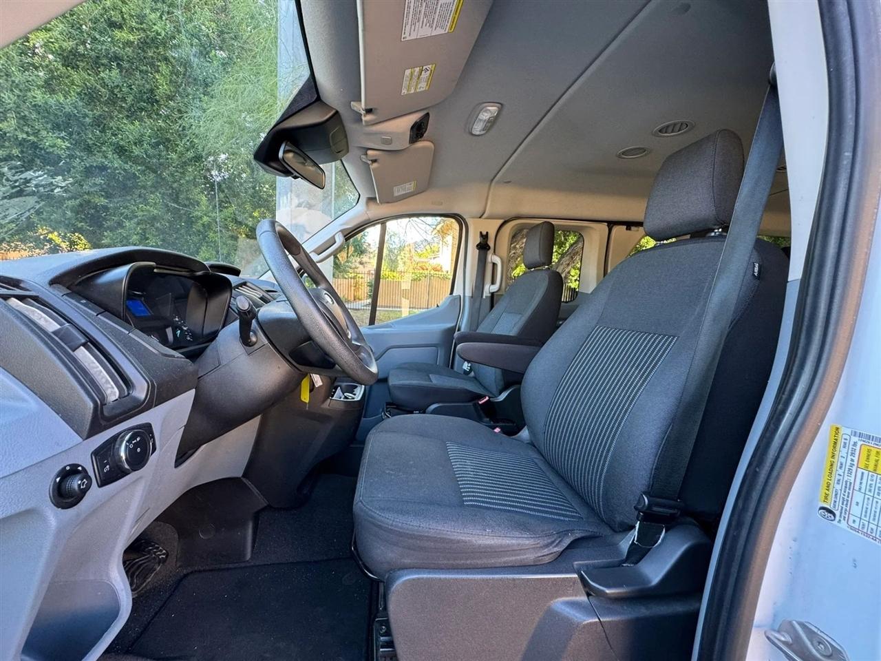 Ford Transit 150 Wagon Low Roof XL 60/40 Pass. 130-in. WB 2019
