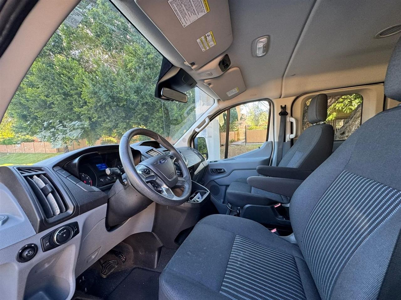 Ford Transit 150 Wagon Low Roof XL 60/40 Pass. 130-in. WB 2019