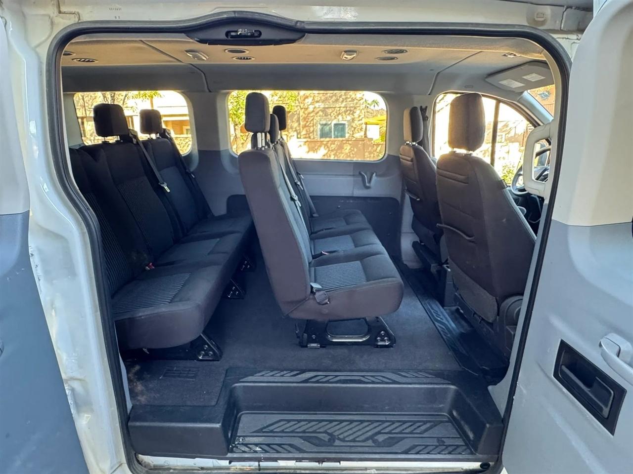 Ford Transit 150 Wagon Low Roof XL 60/40 Pass. 130-in. WB 2019