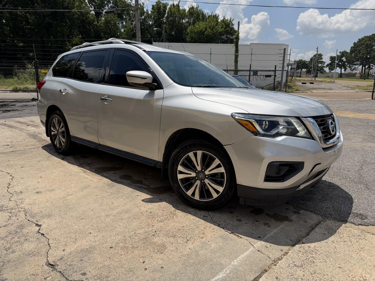 Nissan Pathfinder S 2WD 2019