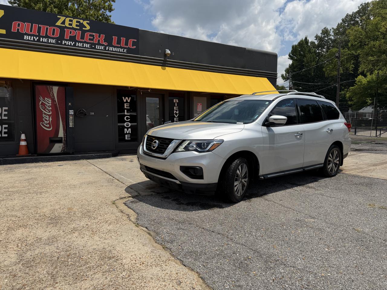 Nissan Pathfinder S 2WD 2019
