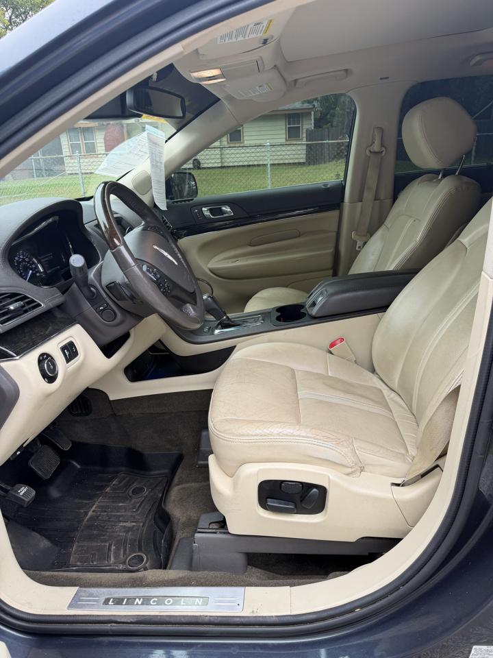 Lincoln MKT 3.5L with EcoBoost AWD 2014