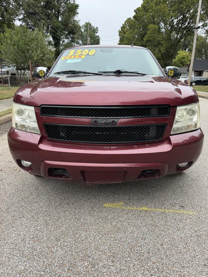 Chevrolet Suburban LS 1500 4WD 2008