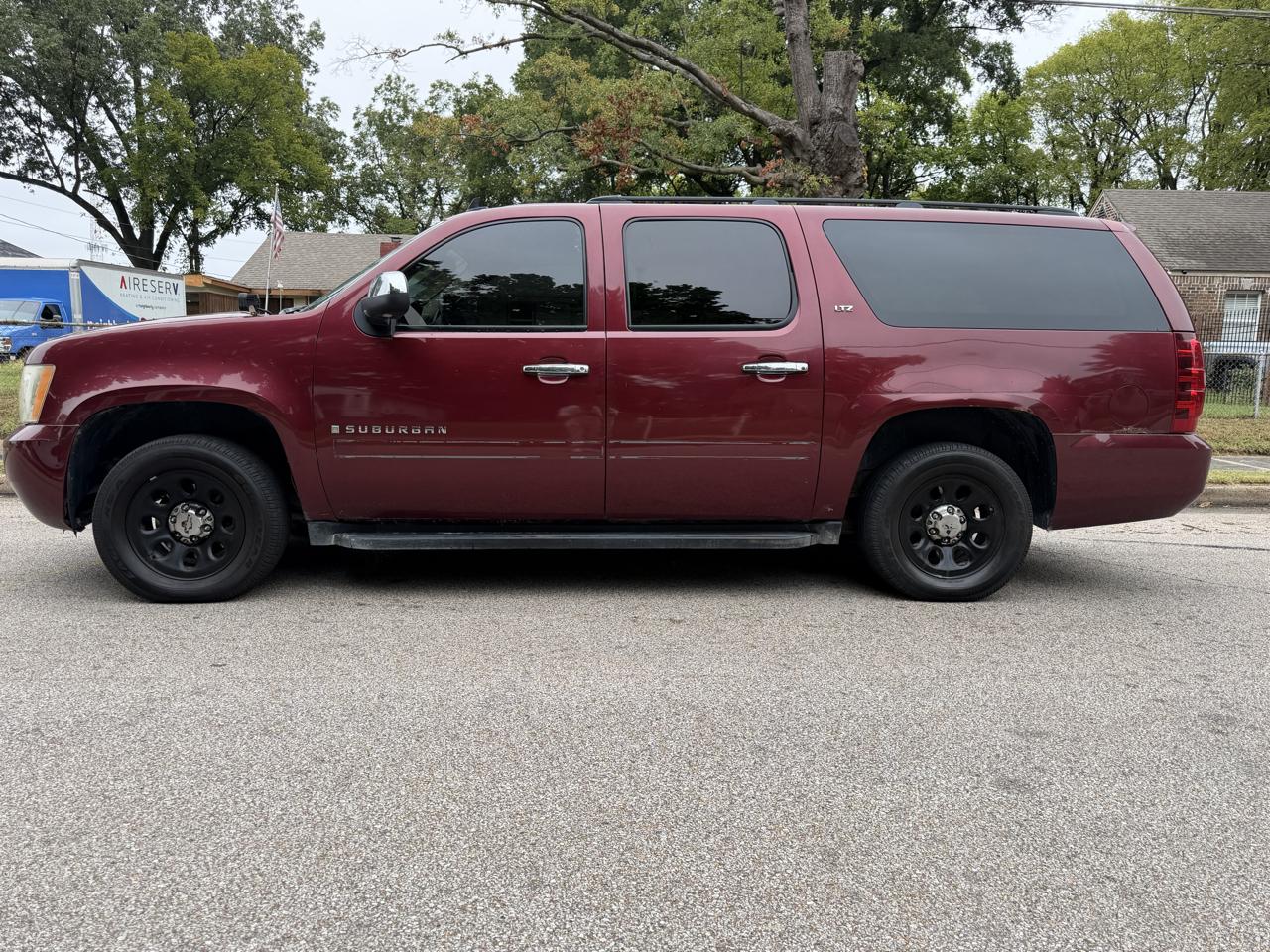 Chevrolet Suburban LS 1500 4WD 2008