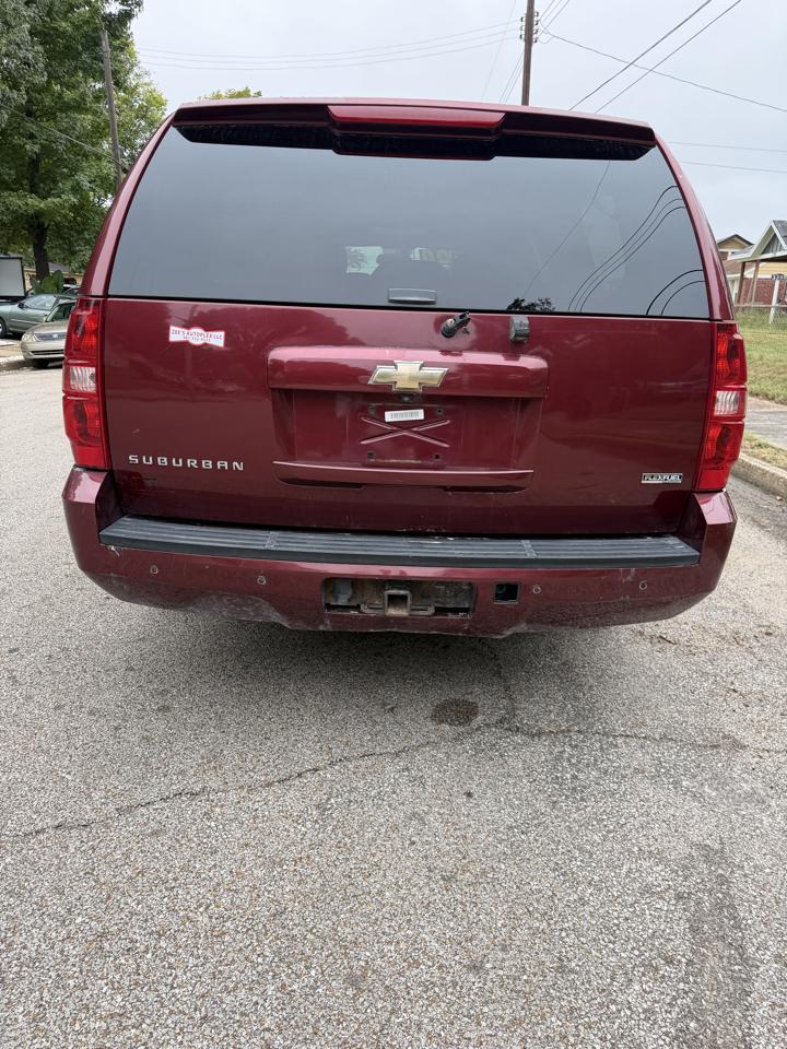 Chevrolet Suburban LS 1500 4WD 2008