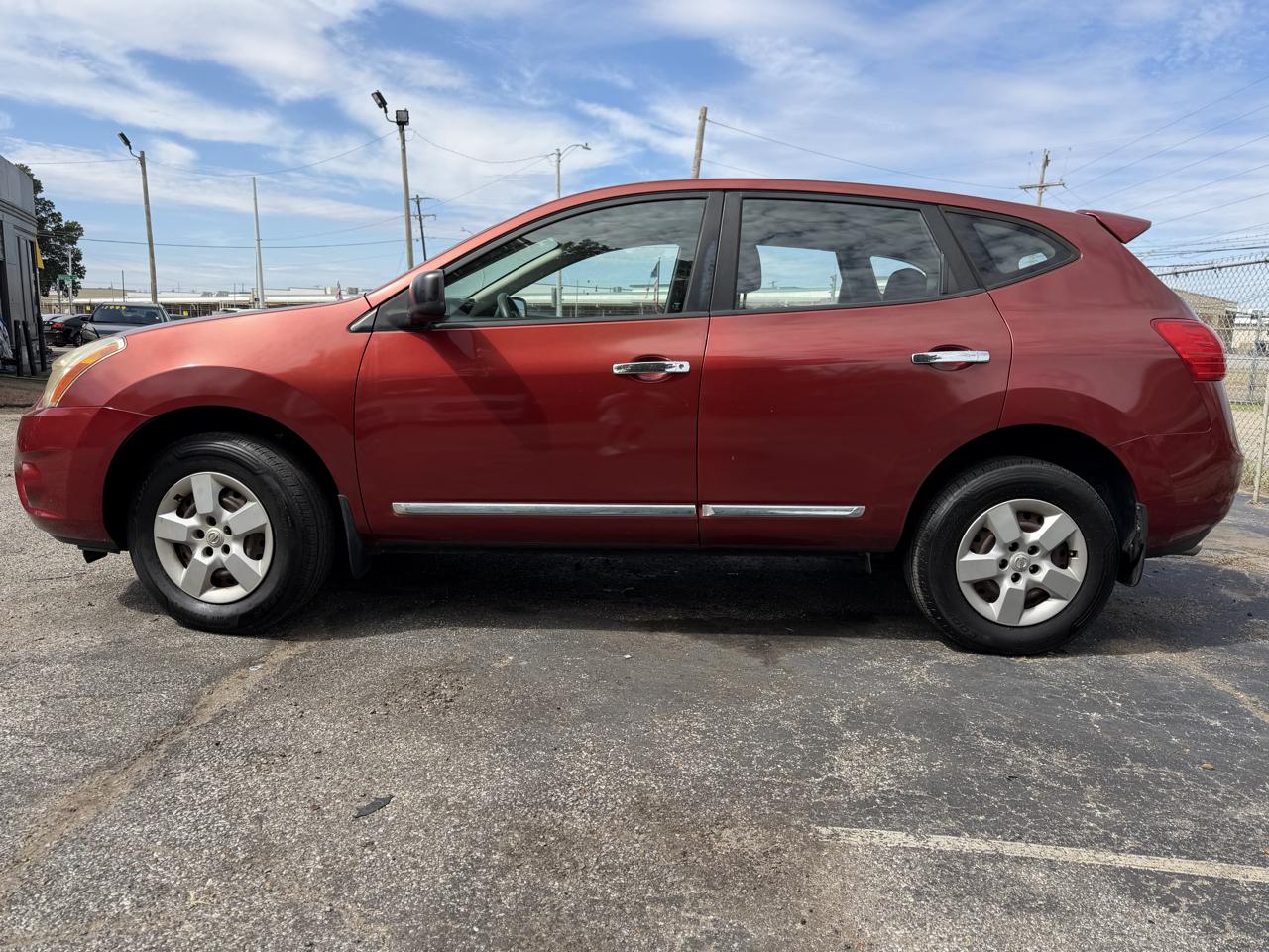 Nissan Rogue S 2WD 2013