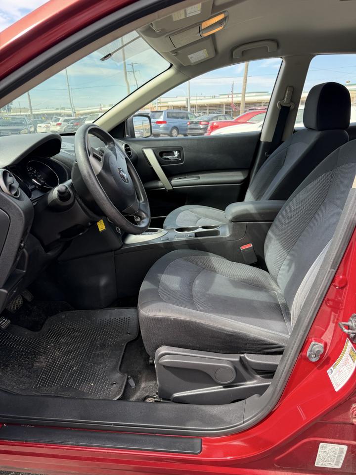 Nissan Rogue S 2WD 2013