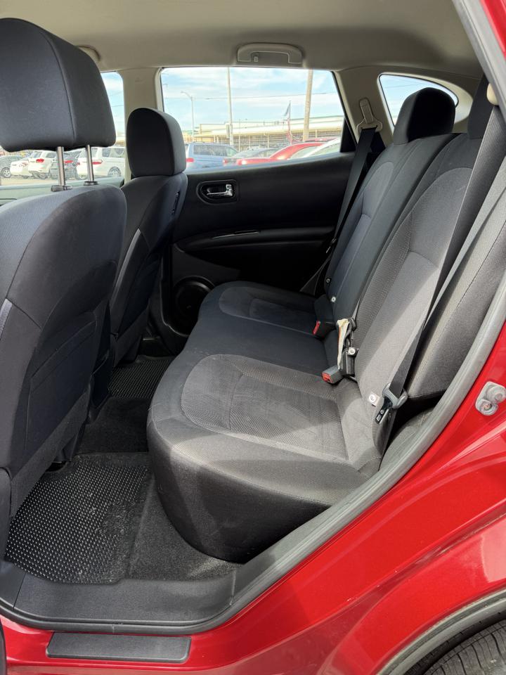 Nissan Rogue S 2WD 2013