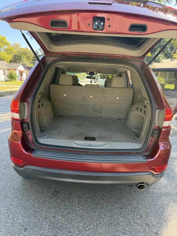 Jeep Grand Cherokee Laredo 2WD 2012