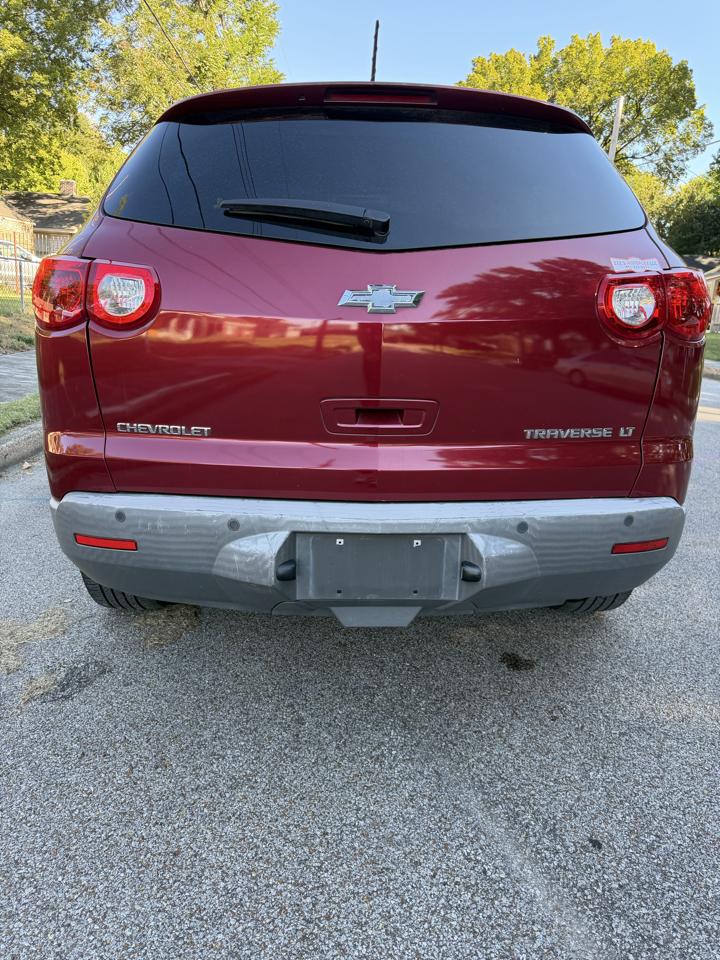 Chevrolet Traverse LT FWD 2011